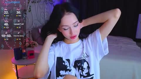 holly_berryy_ online show from September 25, 1:31 am