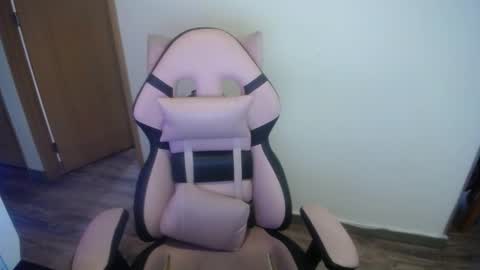 Holly online show from November 24, 7:02 pm