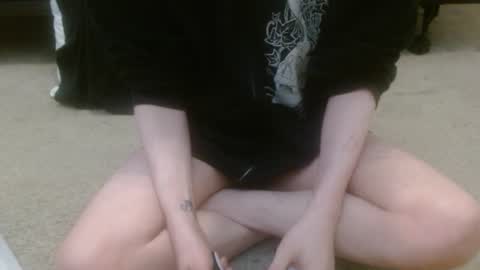 Holly Hawkes online show from November 13, 12:09 am