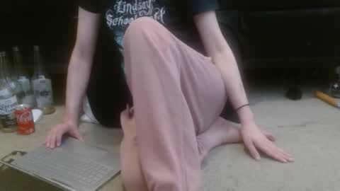 Holly Hawkes online show from November 23, 10:09 pm