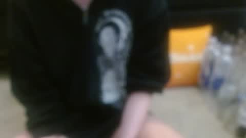 Holly Hawkes online show from May 28, 1:47 am