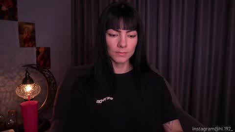 Snapshot of hollylinder_ chatting on January 23, 4:19 am Holly Linder online show from January 23, 4:19 am