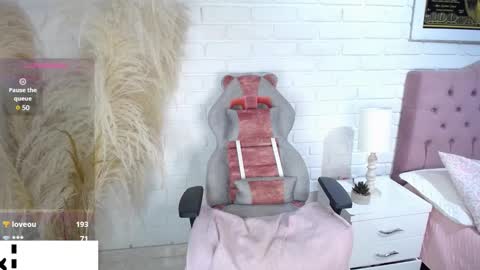 Snapshot of hollyprincess_2 chatting on January 15, 2:27 am holly princess mermaid online show from January 15, 2:27 am
