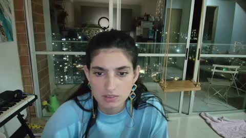 Snapshot of hollyshit_ chatting on September 23, 12:02 am hollyshit_ online show from September 23, 12:02 am