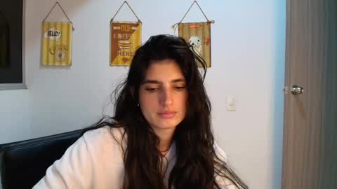 Snapshot of hollyshit_ chatting on October 30, 1:18 am hollyshit_ online show from October 30, 1:18 am