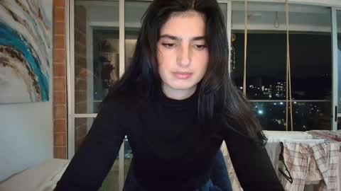 Snapshot of hollyshit_ chatting on November 24, 12:32 am hollyshit_ online show from November 24, 12:32 am