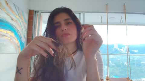 hollyshit_ online show from March 19, 10:36 pm