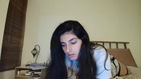 hollyshit_ online show from March 29, 12:32 am