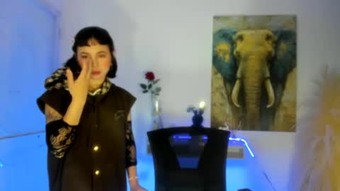 hollysquirtx online show from November 7, 1:33 pm