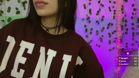 Snapshot of hollyxx_ chatting on January 30, 6:24 am holly online show from January 30, 6:24 am