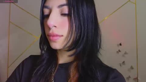 Snapshot of hollyxx_ chatting on November 5, 9:20 am holly online show from November 5, 9:20 am