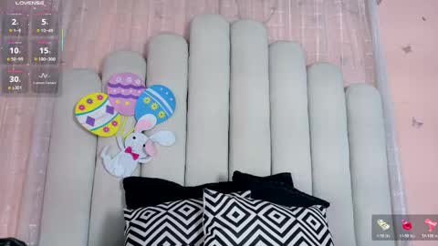 Snapshot of hollyyqueen_ chatting on May 30, 7:44 pm Hollyy online show from May 30, 7:44 pm