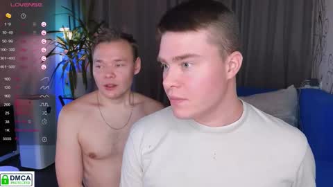 Snapshot of holy_eggs_00 chatting on November 4, 5:23 pm holy_eggs_00 online show from November 4, 5:23 pm