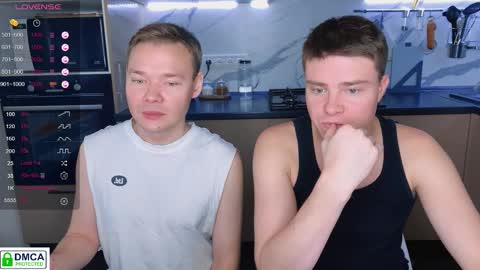 Snapshot of holy_eggs_00 chatting on November 6, 10:49 am holy_eggs_00 online show from November 6, 10:49 am