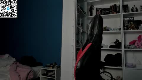 holy_mistresss online show from January 13, 10:53 am