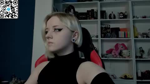 holy_mistresss online show from February 6, 9:56 am