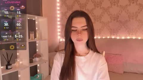 Mia online show from February 18, 3:46 am