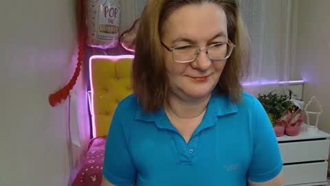 holymilfa online show from March 11, 8:09 am