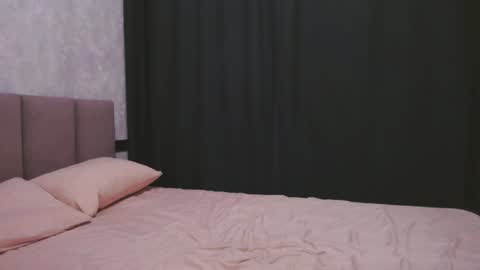 holysinner83 online show from March 30, 4:08 pm