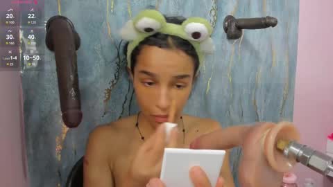 honey_sofii_ online show from September 25, 11:36 am