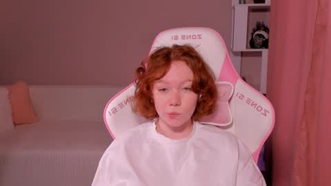 Snapshot of honeyautumn chatting on January 10, 3:50 am honeyautumn online show from January 10, 3:50 am