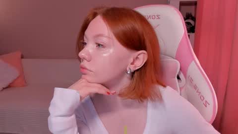 Snapshot of honeyautumn chatting on February 20, 3:01 am honeyautumn online show from February 20, 3:01 am