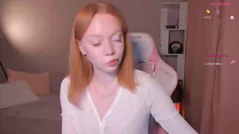 Snapshot of honeyautumn chatting on October 19, 9:48 pm honeyautumn online show from October 19, 9:48 pm