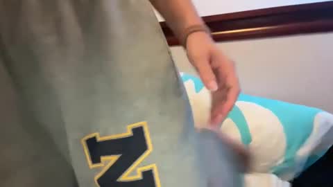 honeybun_z online show from October 7, 10:51 pm