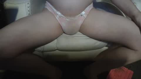 Snapshot of honeylovelace777 chatting on January 19, 2:04 am Heather Lovelace online show from January 19, 2:04 am