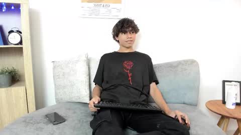 Snapshot of honeymoon_sariel chatting on September 8, 7:35 pm honeymoon_sariel online show from September 8, 7:35 pm