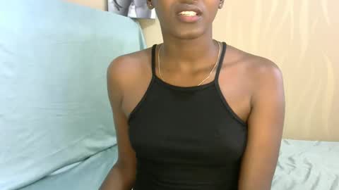 Snapshot of honeypie78 chatting on October 4, 11:19 am Becky online show from October 4, 11:19 am