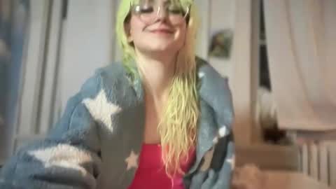 Snapshot of honeyxlimbed chatting on November 29, 10:24 pm Emi Rose online show from November 29, 10:24 pm