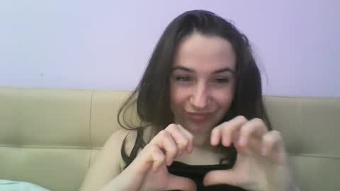 Snapshot of hootloove69 chatting on February 10, 8:21 pm hootloove69 online show from February 10, 8:21 pm