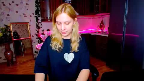 hope happyyy online show from October 2, 8:10 am