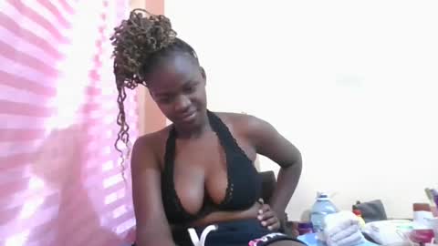 hope_terry online show from November 18, 8:52 am