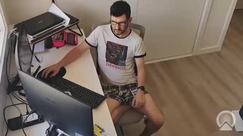 Snapshot of hopefulguy86 chatting on October 15, 11:05 pm hopefulguy86 online show from October 15, 11:05 pm