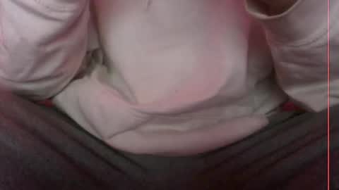 Snapshot of hopps28 chatting on February 2, 11:32 pm hopps28 online show from February 2, 11:32 pm