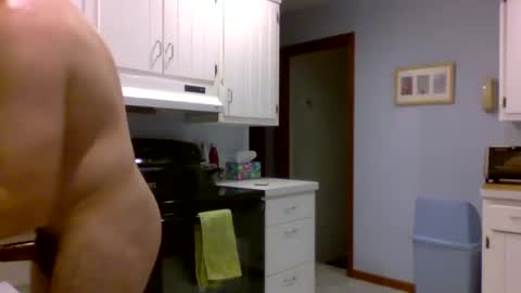 Snapshot of hornemike127 chatting on December 19, 11:03 pm hornemike127 online show from December 19, 11:03 pm