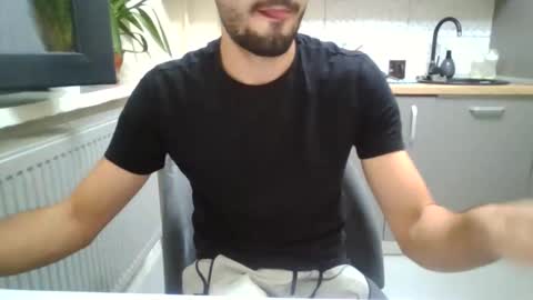 Snapshot of horny_couple9600 chatting on September 15, 10:43 pm horny_couple9600 online show from September 15, 10:43 pm