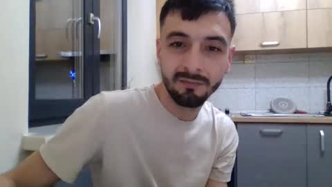 Snapshot of horny_couple9600 chatting on December 13, 11:32 pm horny_couple9600 online show from December 13, 11:32 pm