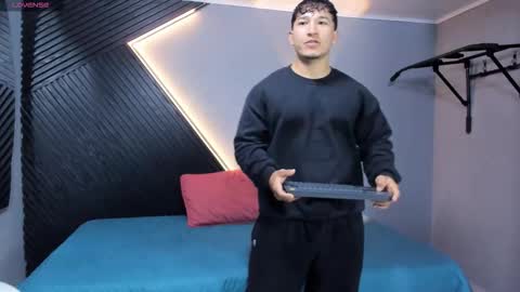 horny_nick18 online show from March 19, 11:47 am