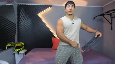 horny_nick18 online show from April 16, 12:06 pm