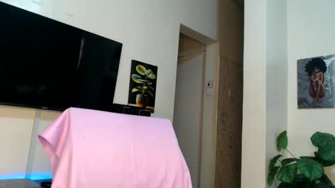 horny_princcess online show from January 18, 6:13 am