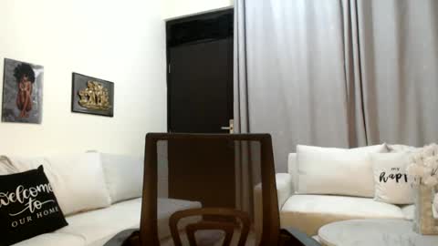 horny_princcess online show from November 18, 5:12 am