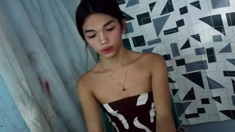 Rhiana online show from March 15, 2:56 pm