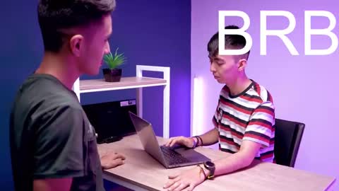 Snapshot of horny_twinks_guys chatting on February 16, 9:48 pm Alex and Camilo online show from February 16, 9:48 pm