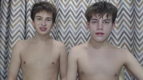 Snapshot of hornybadbunny chatting on November 19, 10:32 pm Tony online show from November 19, 10:32 pm