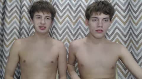 Snapshot of hornybadbunny chatting on November 22, 7:13 pm Tony online show from November 22, 7:13 pm