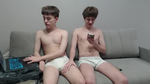 Snapshot of hornybadbunny chatting on December 16, 4:34 pm Tony online show from December 16, 4:34 pm