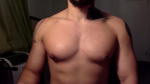 hornybbcxx online show from December 30, 11:17 pm